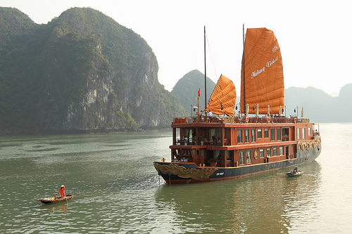 خلیج Ha Long 